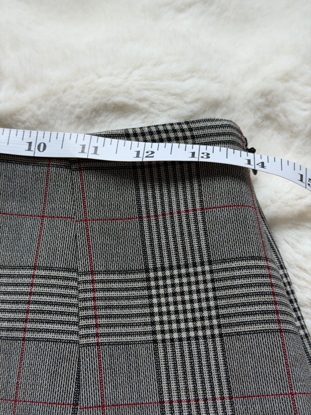 Modern Babaton Gray Glen Plaid Mini Skirt with Red Windowpane - Picture 12 of 12